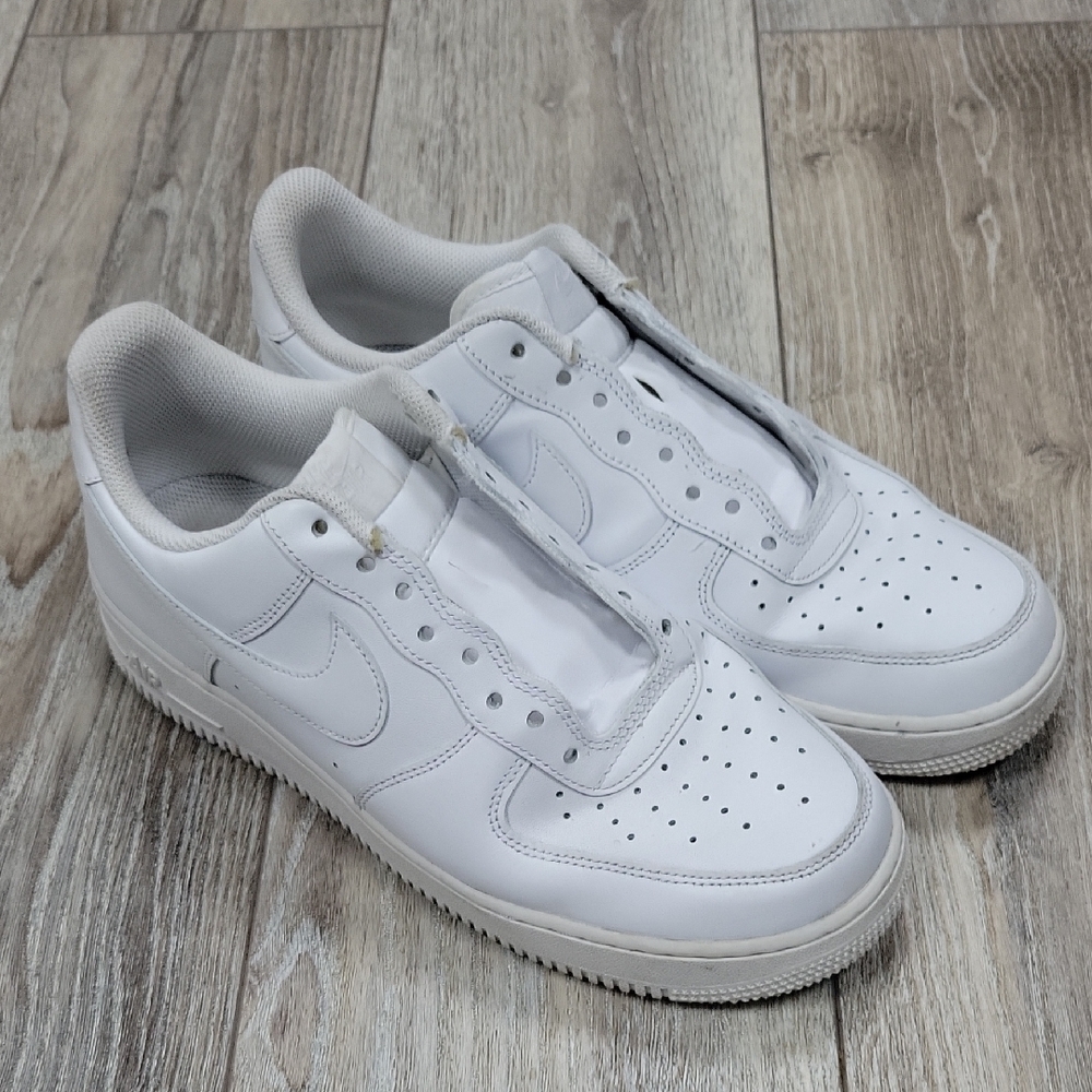 Nike Men's Size 9 1/2 White Air Force 1 Sneakers